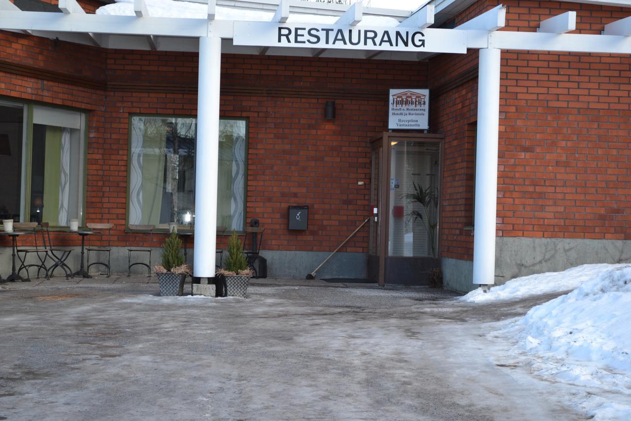 Juthbacka Hotell Uusikaarlepyy Exterior photo
